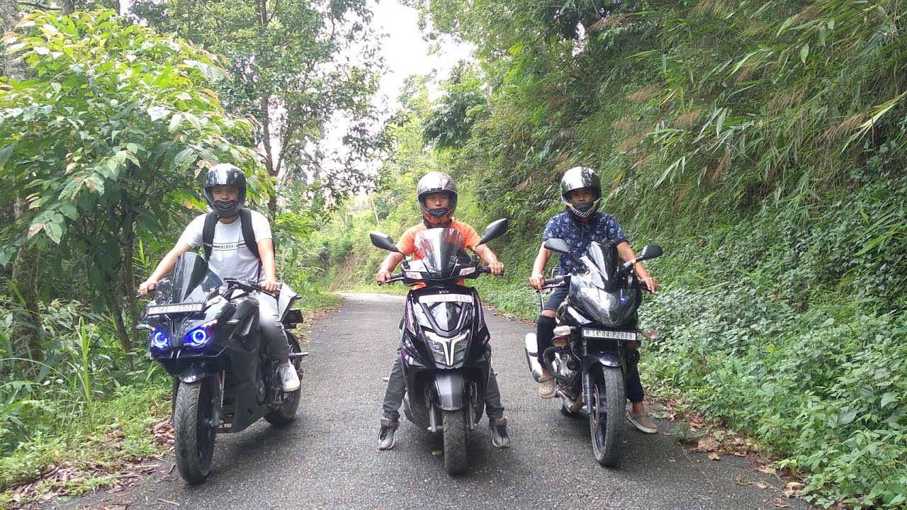 Ntorq Scooty in hills.