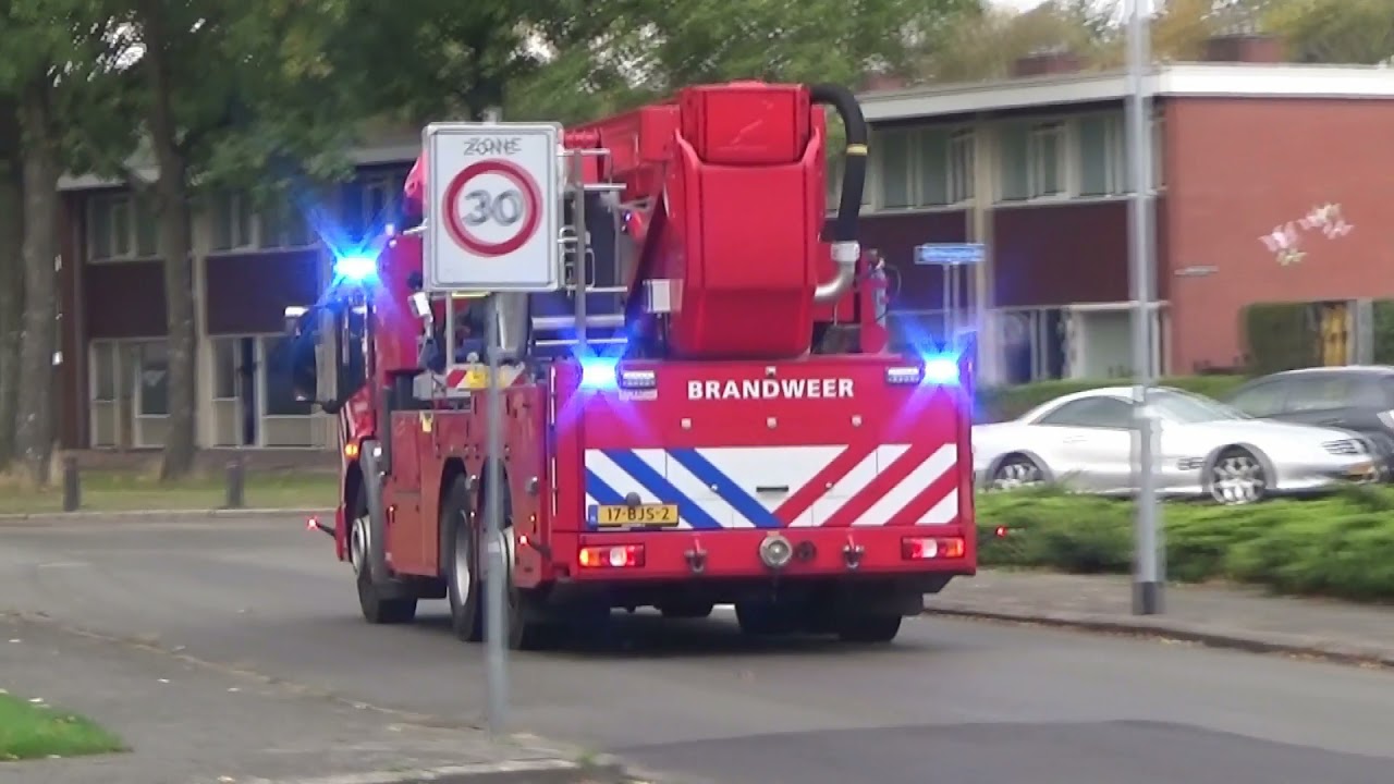 Ambulance[-Rijopleiding]Brandweer&Politie Met Spoed in Emmen