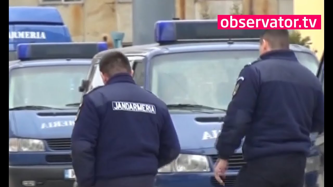 Un elev din Bistrița, amenințat cu cuțitul, în curtea şcolii