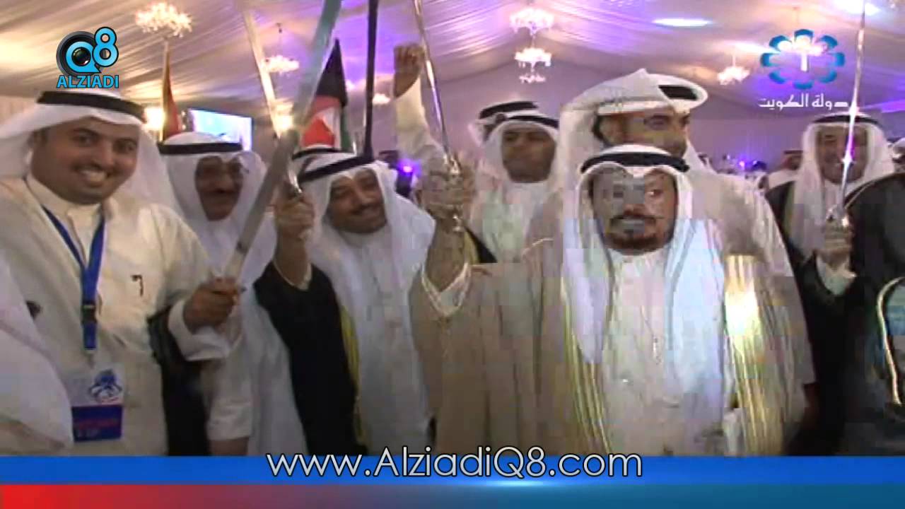 سمو الأمير الشيخ صباح الأحمد يؤدي 
