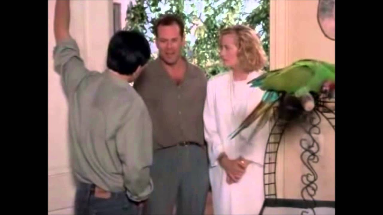 Cybill Shepherd - Bloopers from 