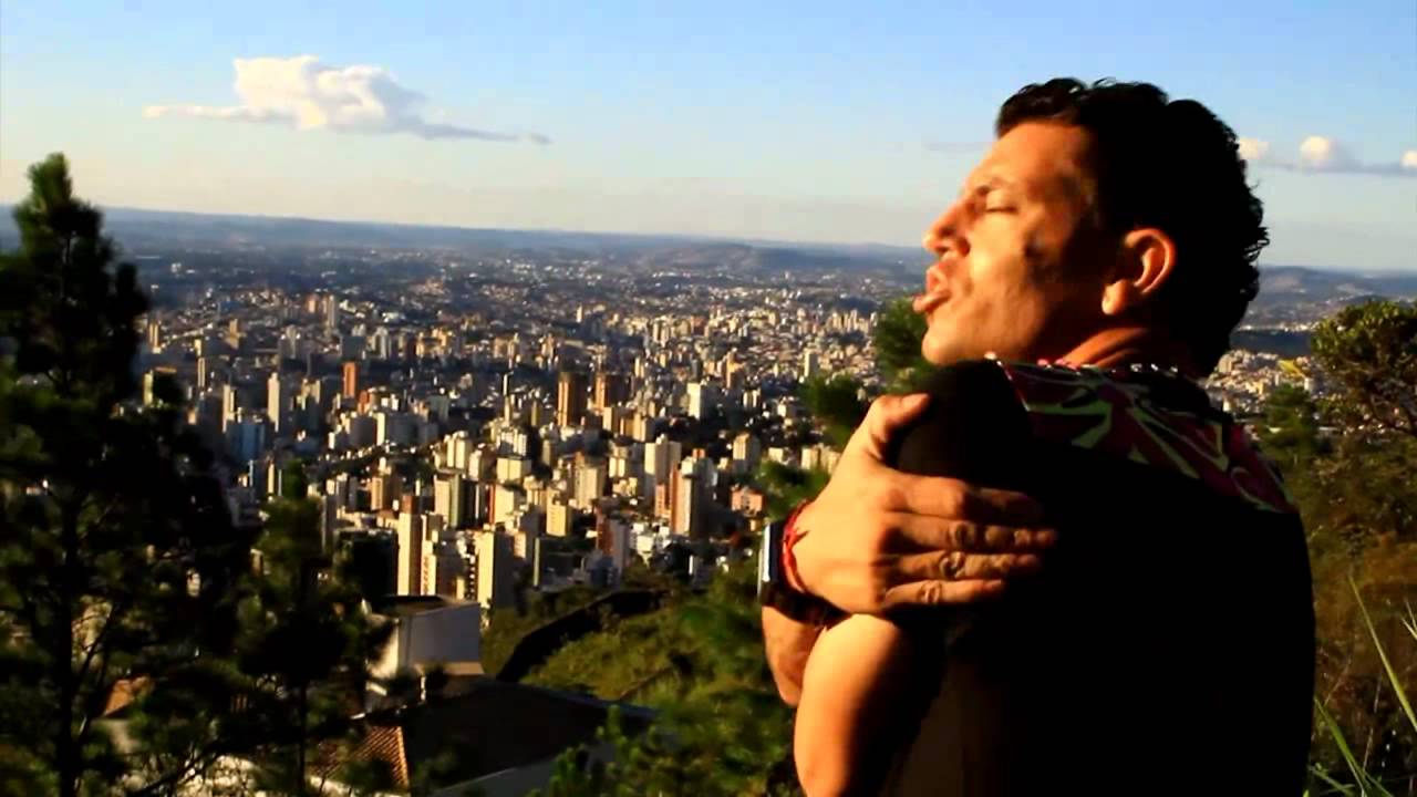 Mc Romeu - Dois Manos [ Clipe Oficial HD ]