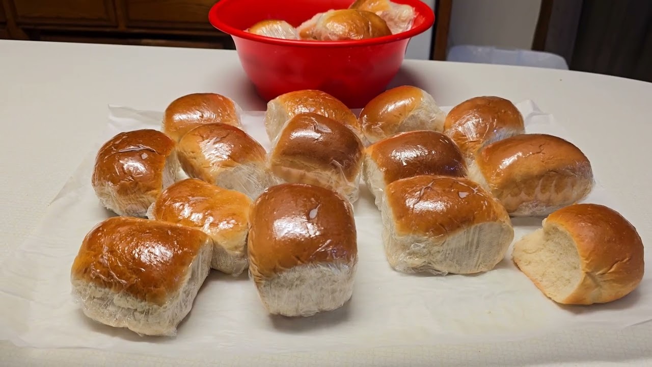 Yuav hlub ce hlub thaum muaj sa yuav pub thaum  noj taug