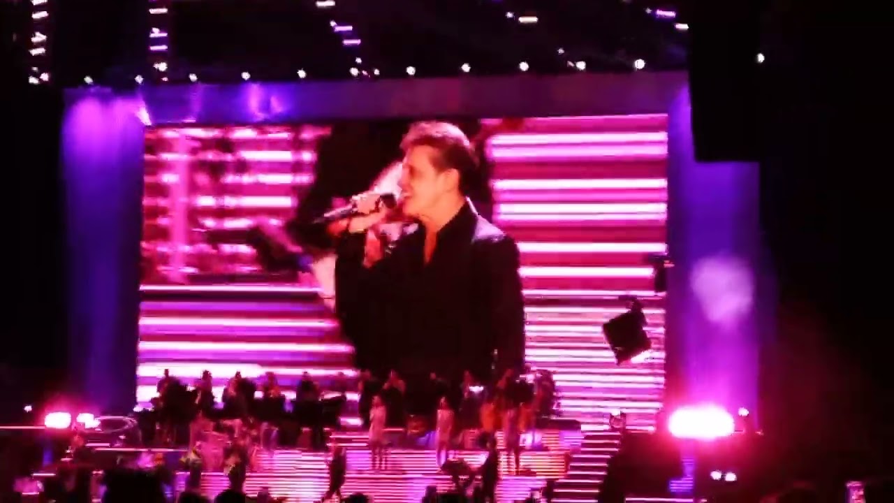 Mujer de fuego - Primer concierto de Luis Miguel en Chile 2023. 21-8-23