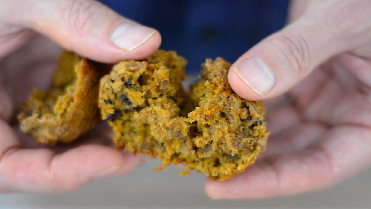 Cinnamon Spiced Carrot Ginger Muffins