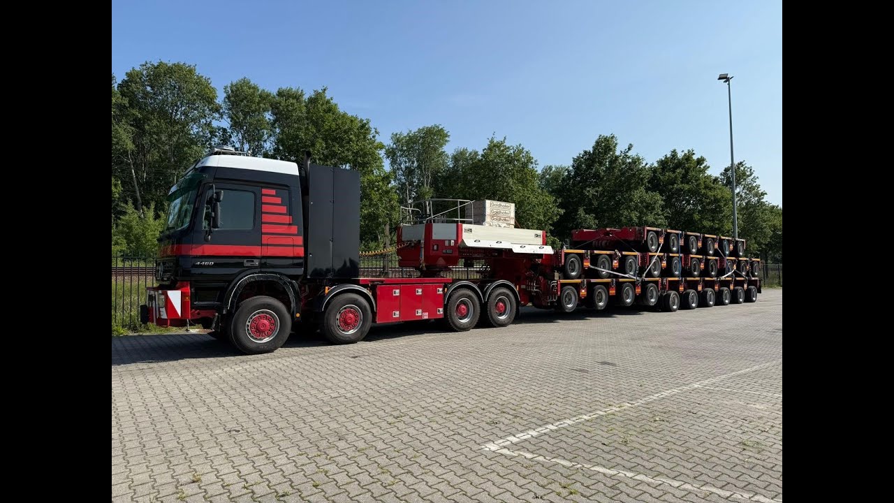 Mercedes Benz Actros 4460 8x8 with Goldhofer THP UT 26 axles