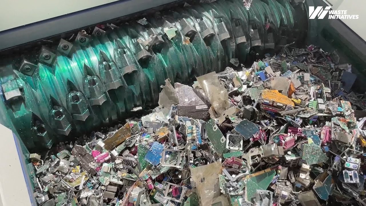 E-waste (PCB Boards) downsizing Single Shaft Shredder Trial.