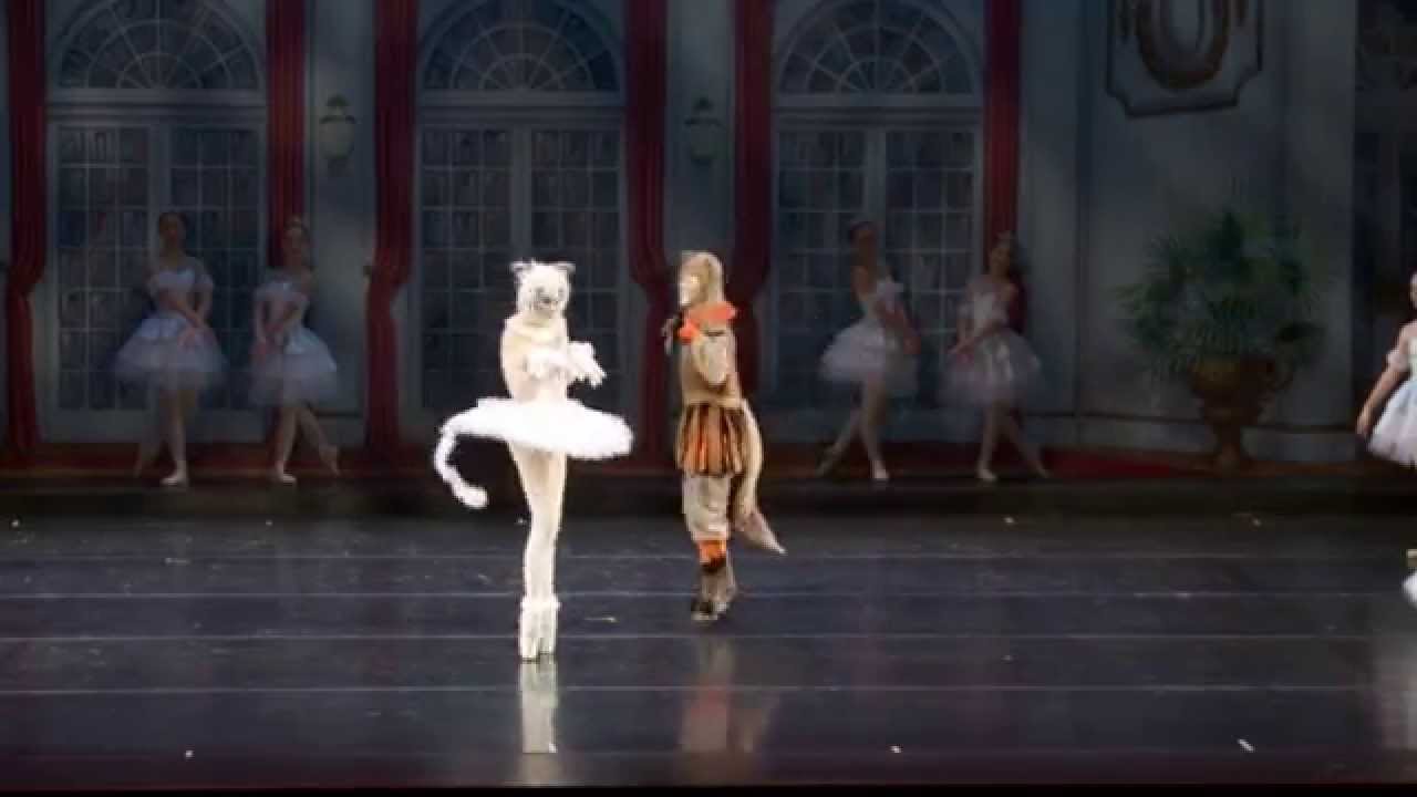 2014 Sleeping Beauty Puss n Boots and the White Cat