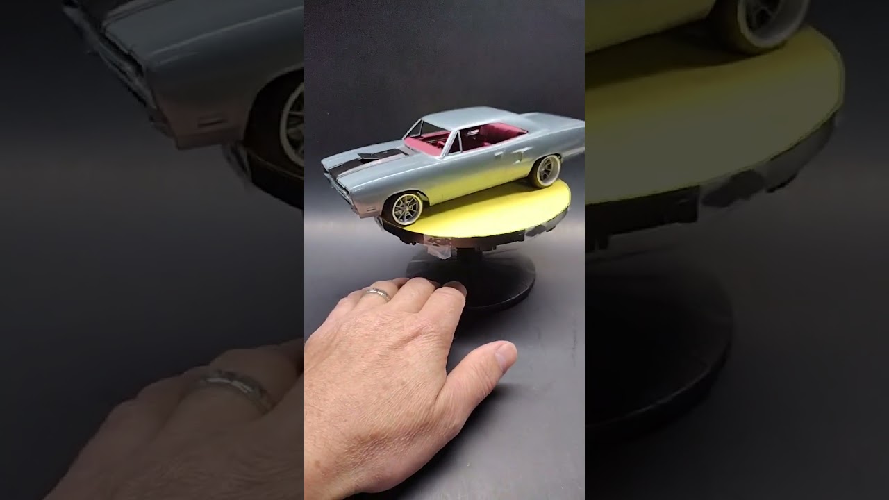 Unified Scale Automotive Content Creators group build '70 Road Runner. #modelcars #modelbuilding