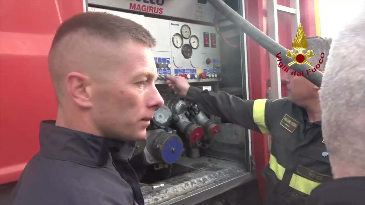 Ucraina: cerimonia di consegna ai colleghi ucraini dei mezzi donati dai Vigili del fuoco italiani