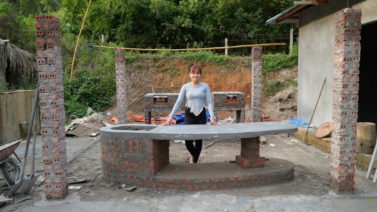TIMELAPSE:Leaving the city to return to the countryside, the girl built her own stove in her own way