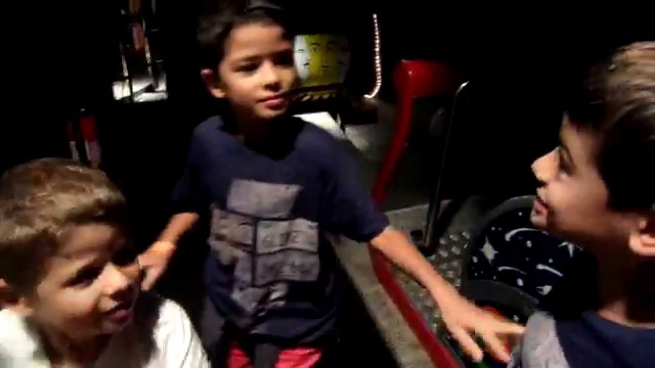 SUSTO A NIÑOS EN El Magatzem de les Bruixes i els Bruixots TIBIDABO | AUDIOVISOR