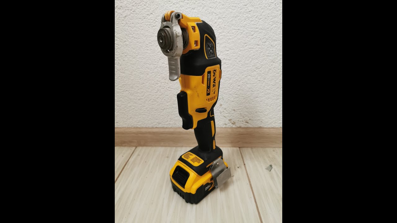 мультиинструмент от DEWALT DCS 355