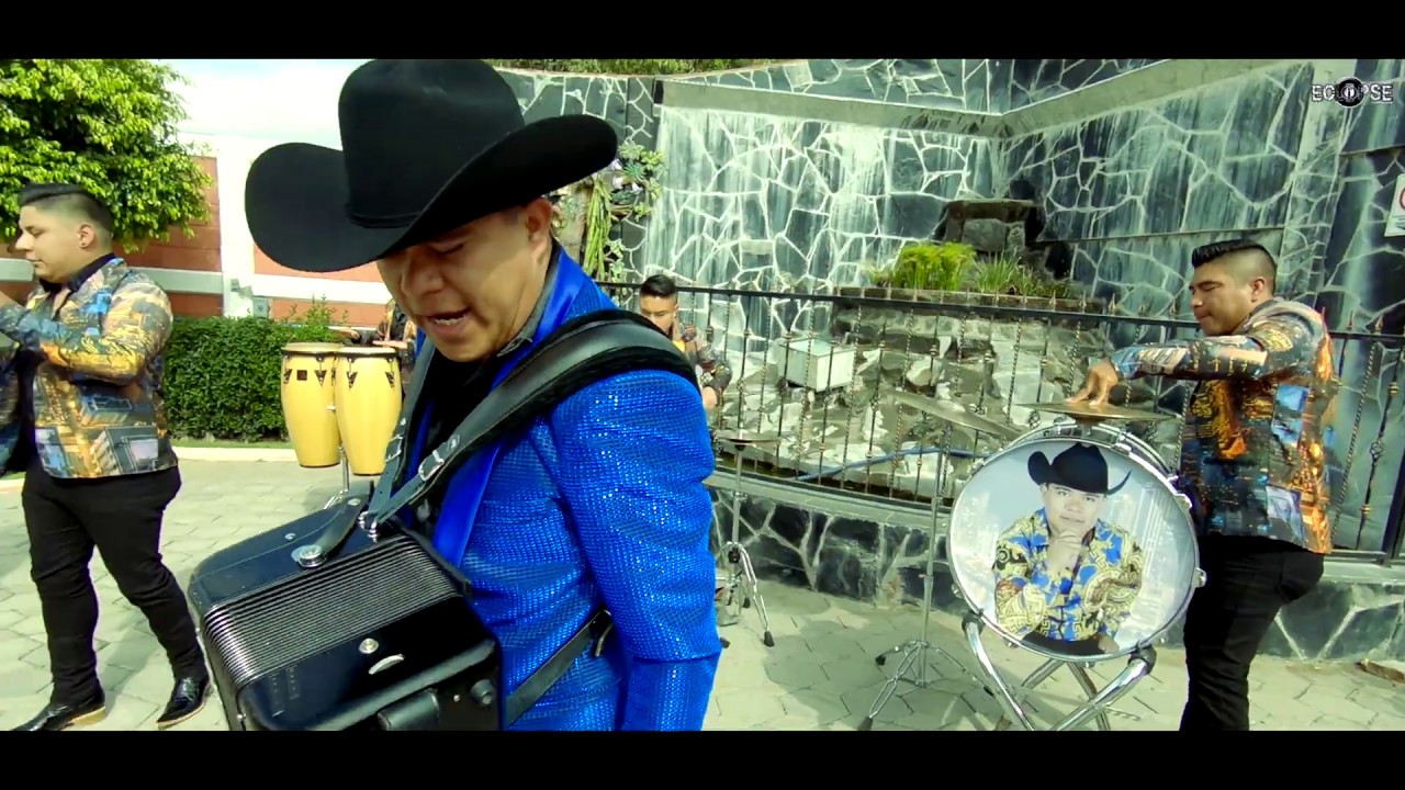 El Vaquero El Chapo y sus Elegantes Video Clip Oficial