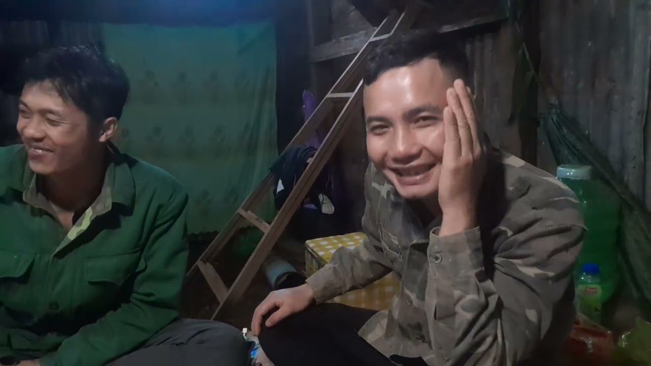 Một ngày của ah em chỉ đơn giản gữa thành bình 
