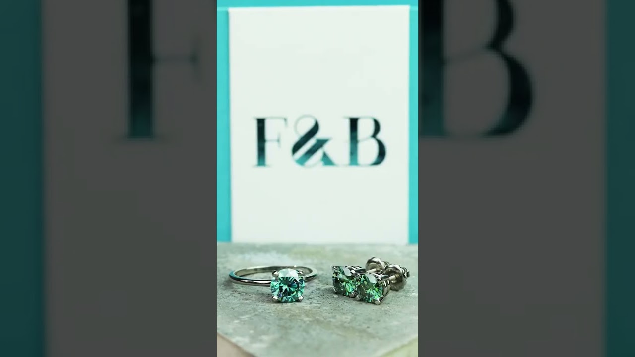 Teal moissanite solitaire and green moissanite earrings! Do you love them?!!? 😍 #moissanite