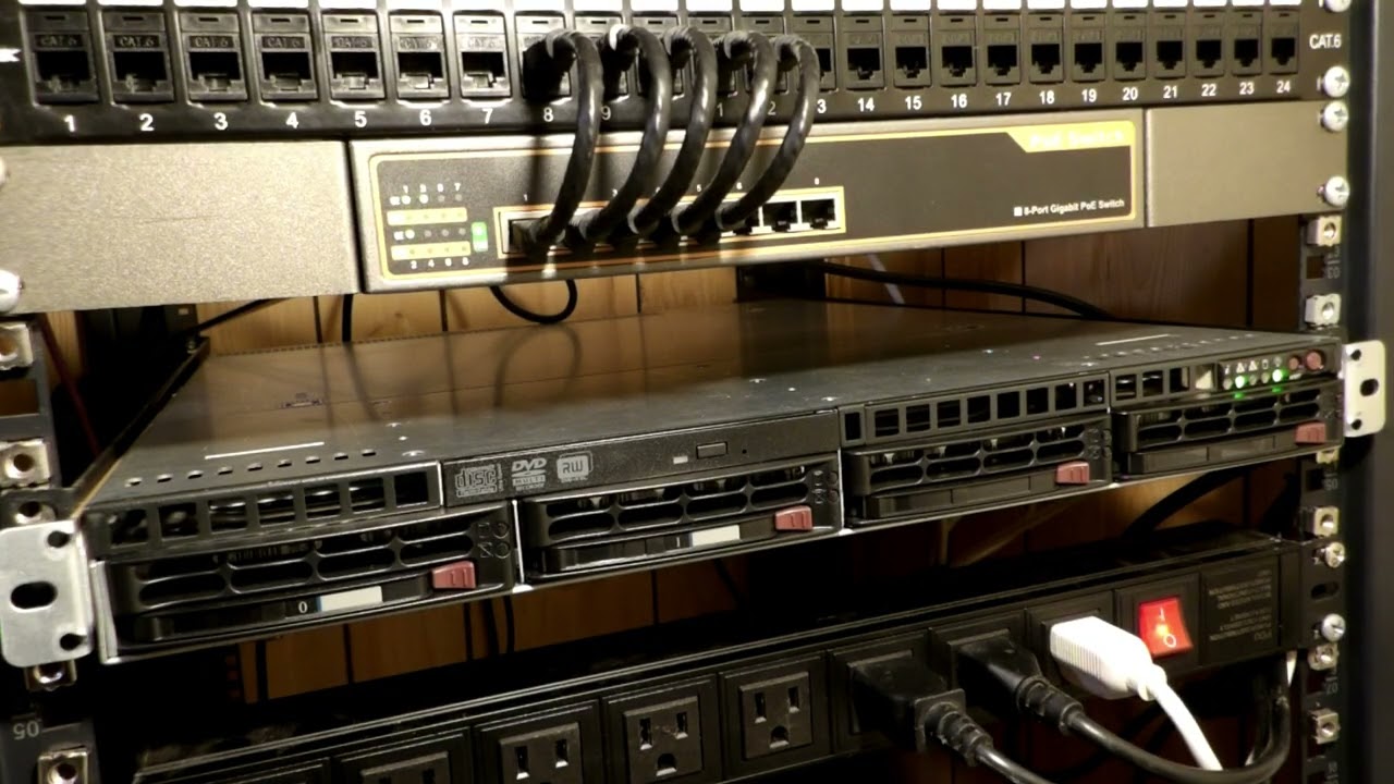 Super Micro Server Boot up