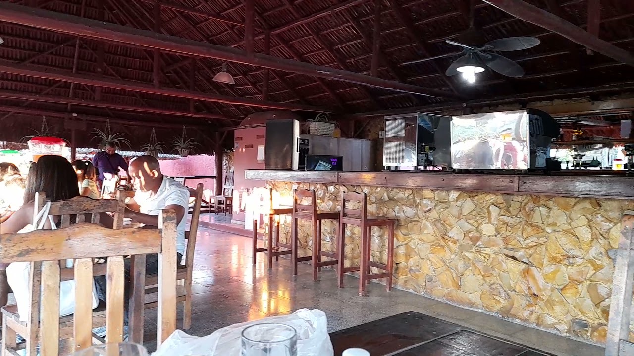Guanabo Playa,  La Habana Cuba. 12. 2021. El obelisco de Guanabo.  Restaurante Ranchon, La Conchita
