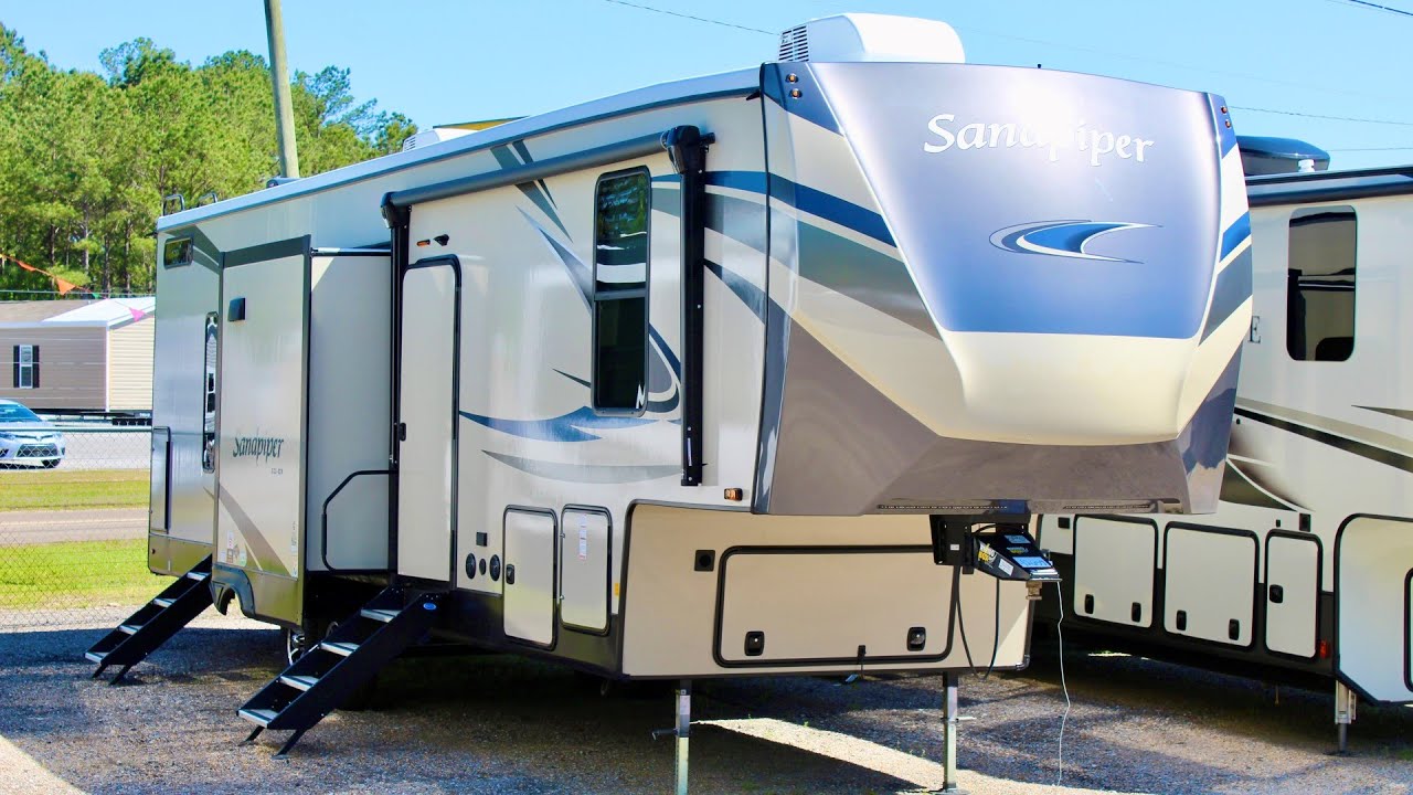 3 Queen Beds in a Fifth Wheel Bunkhouse Camper?  2021 Forest River Sandpiper 3440BH