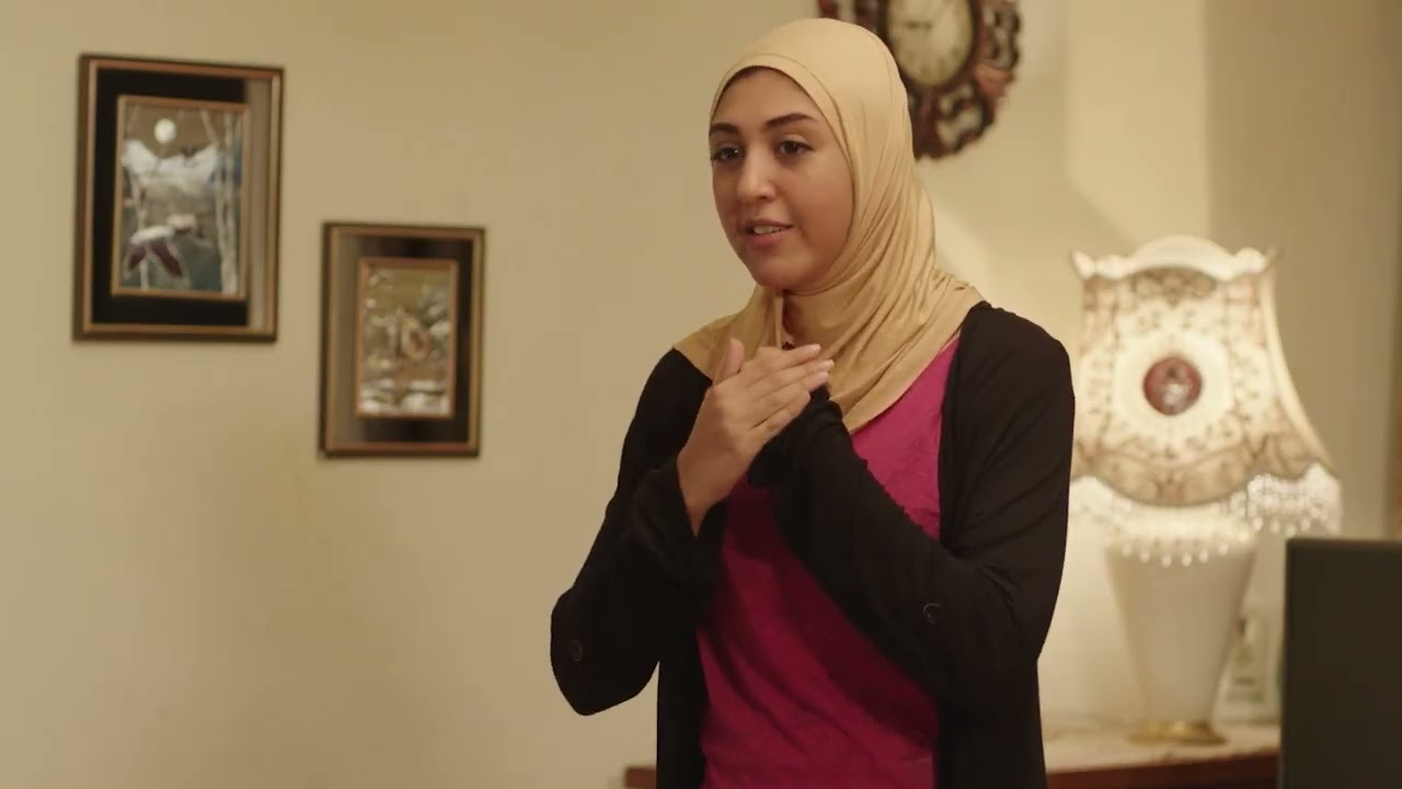 هند بتحاول تديهم محاضرة عشان تطبق الكورس عليهم 😂 #سابع_جار