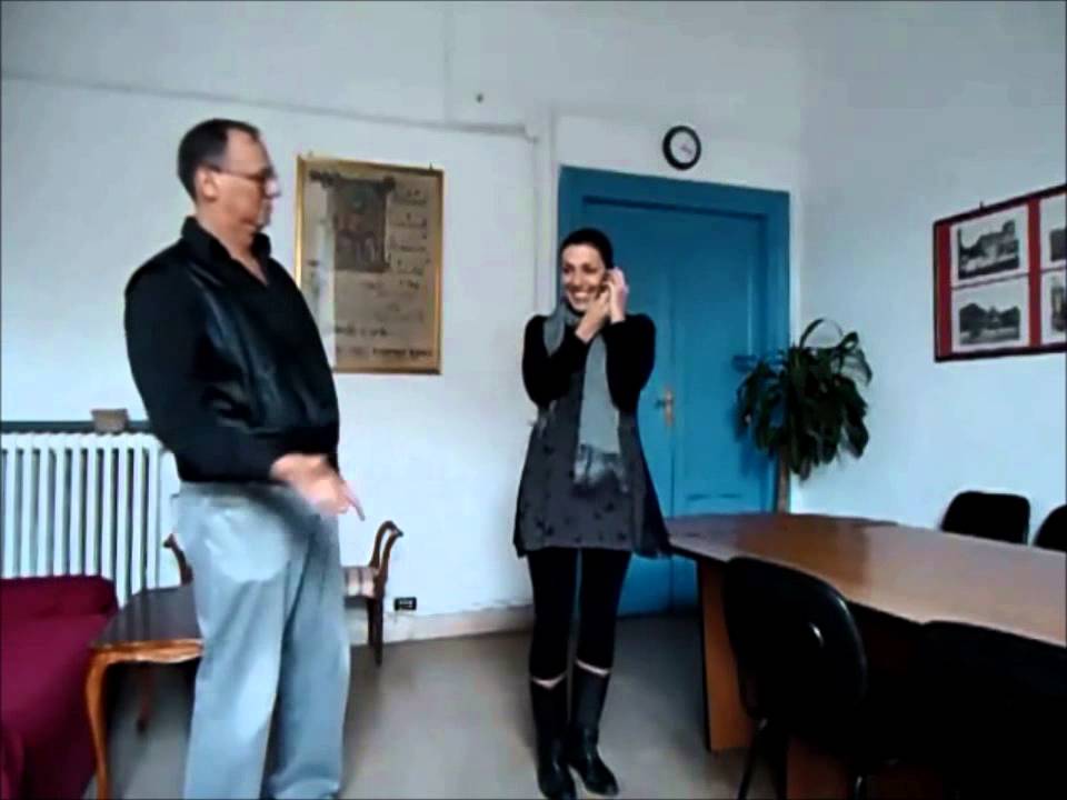 Scudit - Linguaggio dei gesti (con base musicale)