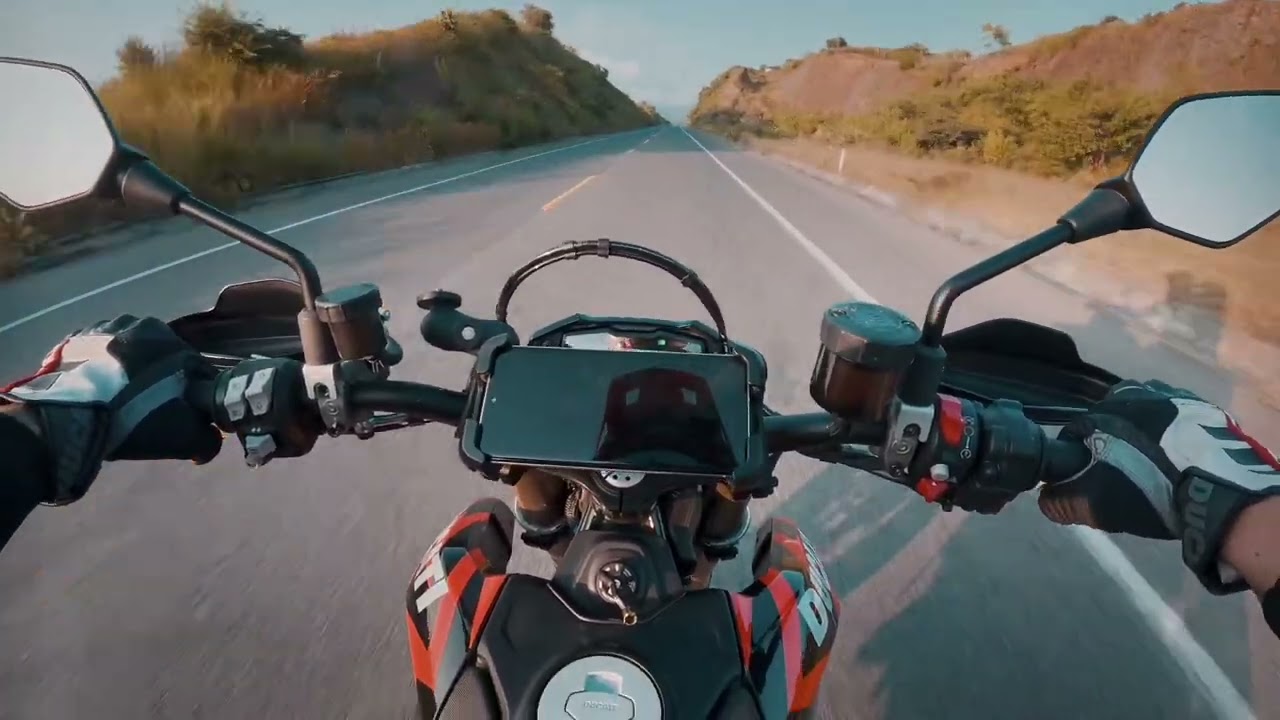 20 Minute LoFI Mix - Cruising Through Mexico [Ducati Hypermotard 698 RVE]