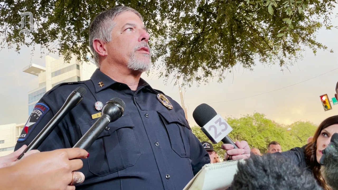 Mesquite police chief speaks after officer died following shooting outside grocery store