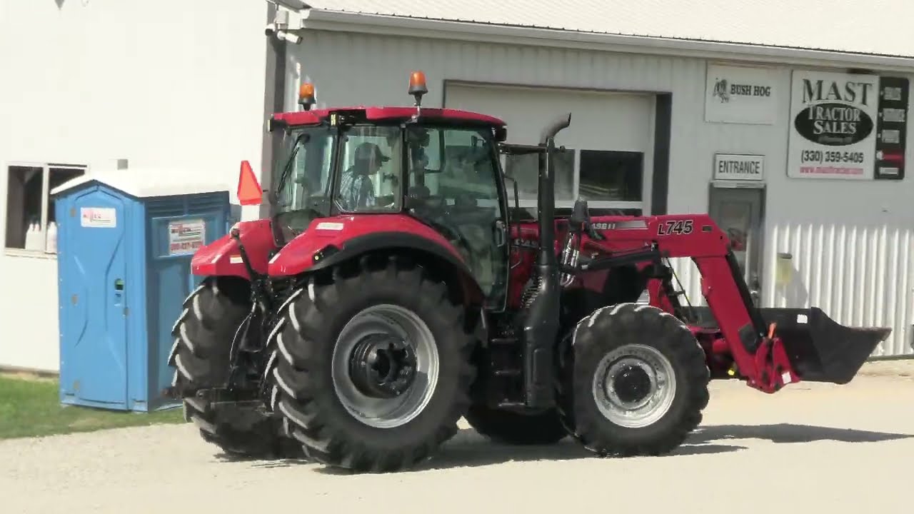 2016 Case IH Farmall 110U Cab Tractor w/ Loader! Clean! For Sale by Mast Tractor Sales