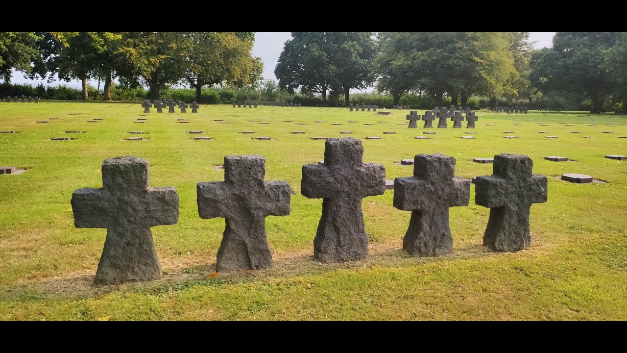 Cementerio Alem&aacute;n de Normand&iacute;a / Cimeti&egrave;re Militaire Allemand de La Cambe. 360&ordm; 4K.