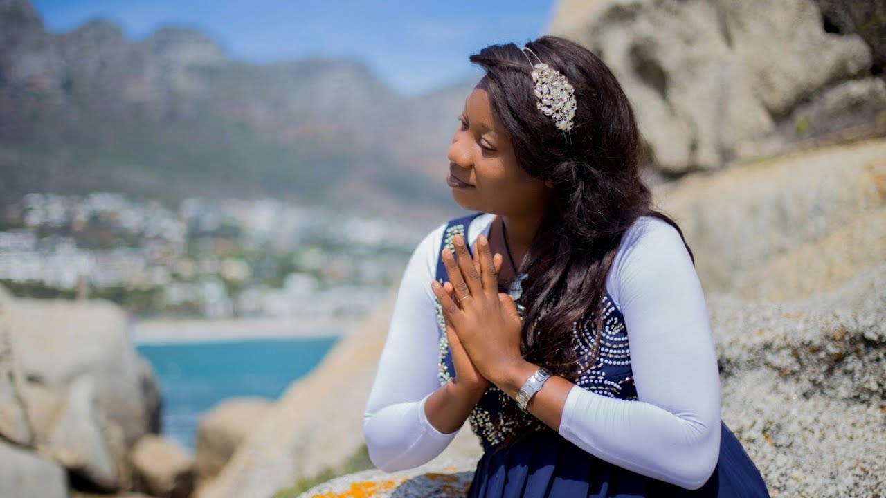 Deborah luvi - Amour de DIEU clip officiel