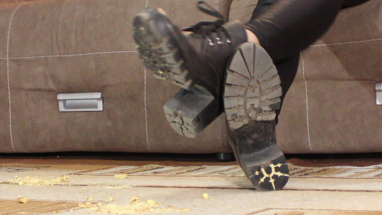 trample with dirty boots