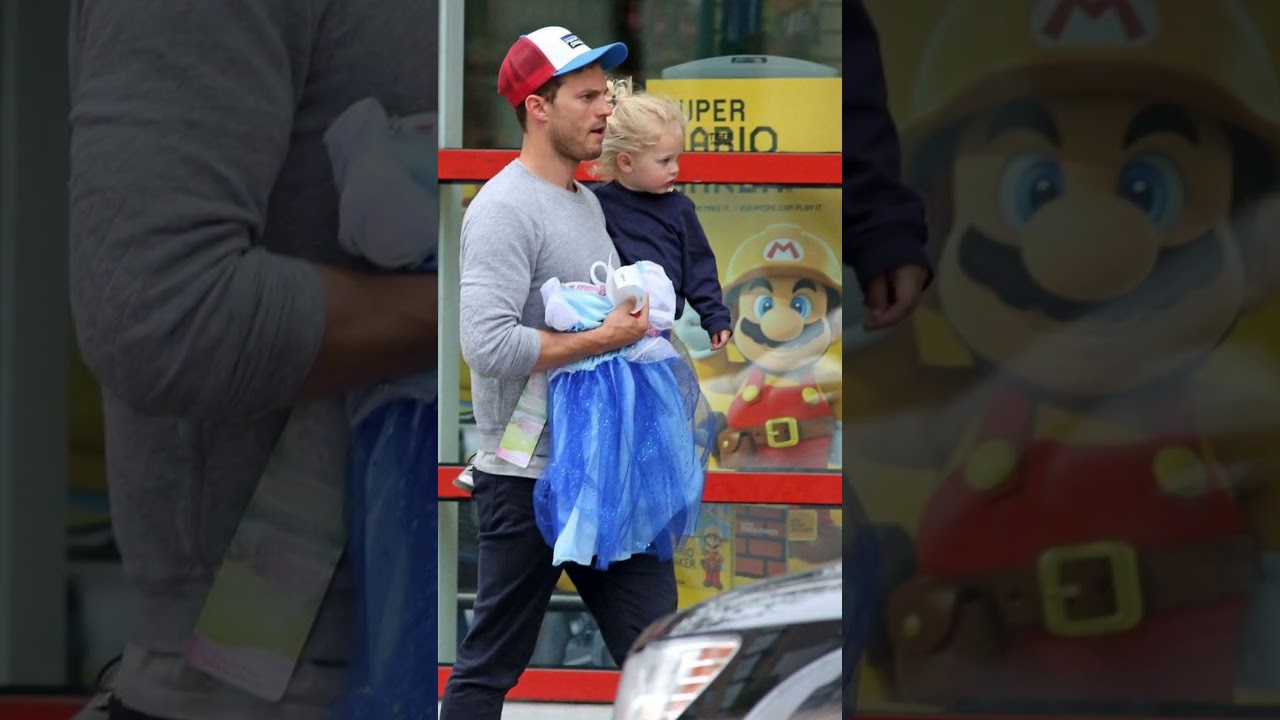 50 Shades of Grey fame Jamie Dornan with beautiful daughter #viral #shorts #trending #dakotajohnson