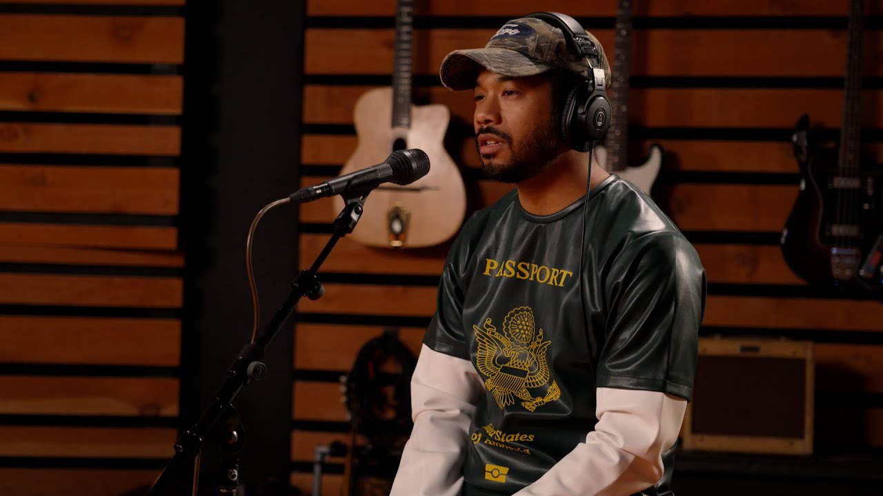 Toro y Moi - Tuesday (Live on KEXP)