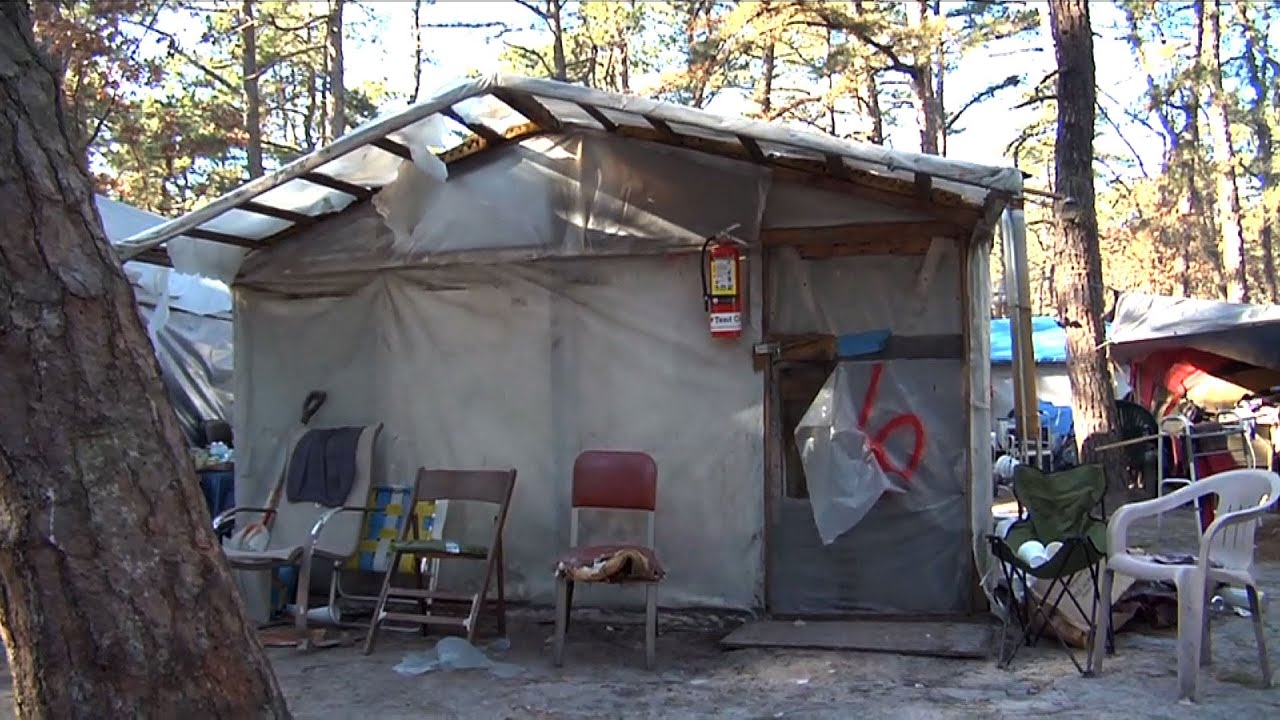 Tent City Residents Brave Bitter Cold to Stay With Belongings