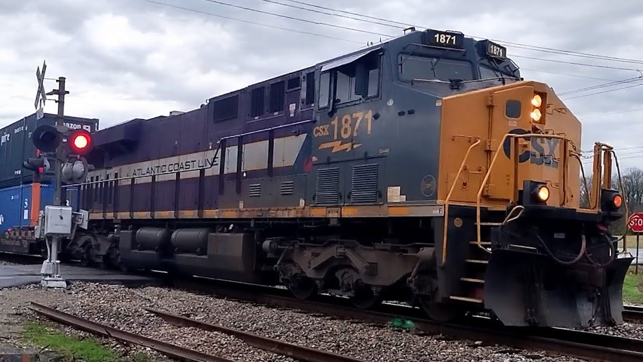 CSX 1871 Atlantic Coast Line Heritage Unit on SB Automodal M209 Arrington, TN 03/11/26