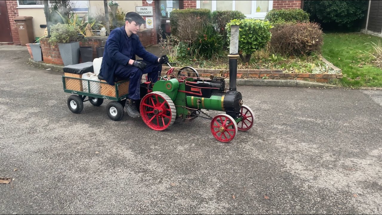Lilly the traction engine winter steam ups (featuring Timothy the mamod)