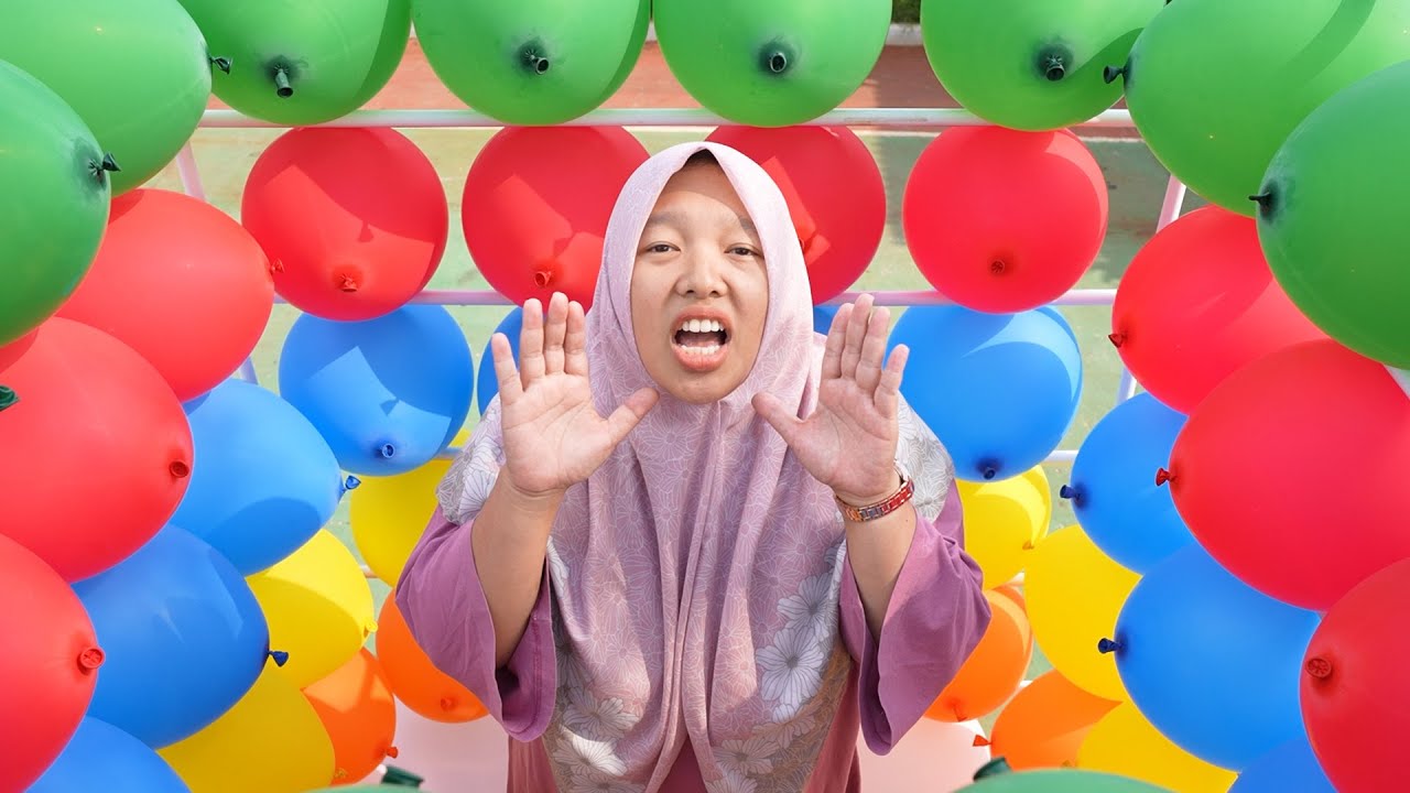 Keysha Dan Sheena VS Manusia Balon - Learn Color With Balloons