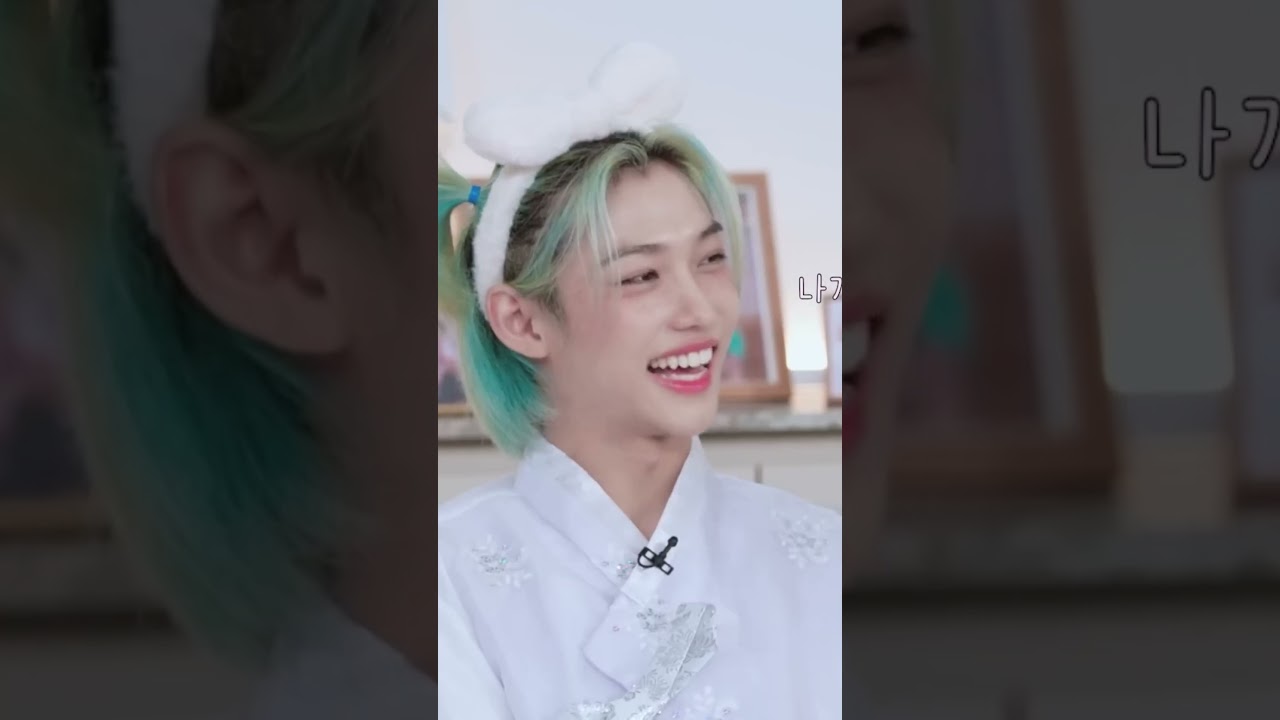 3 Year's old Yongbok is so cute! SKZ Family Returns. @StrayKids #felix #yongbok #skz #shorts