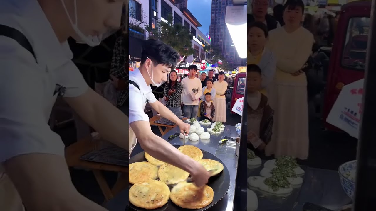 Set up a stall and sell 1,000 scallion pancakes every day!