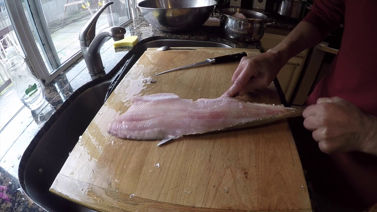 Разделка рыбы - Сиг. Cleaning whitefish,How to clean a whitefish,Filleting a whitefish