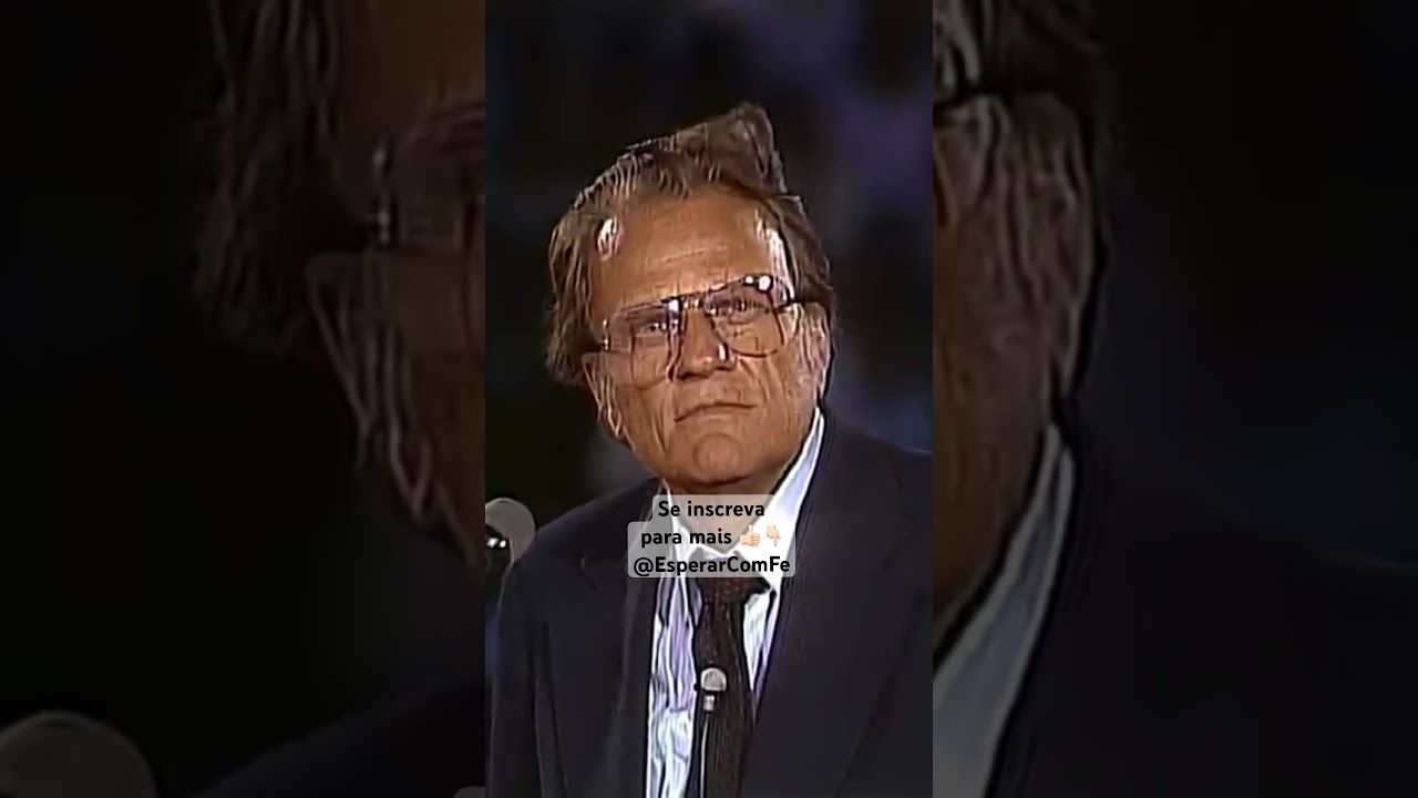 O perd&atilde;o de Deus pela cruz de Cristo. Deus n&atilde;o mudou. #billygraham #billygram #perd&atilde;o #salva&ccedil;&atilde;o