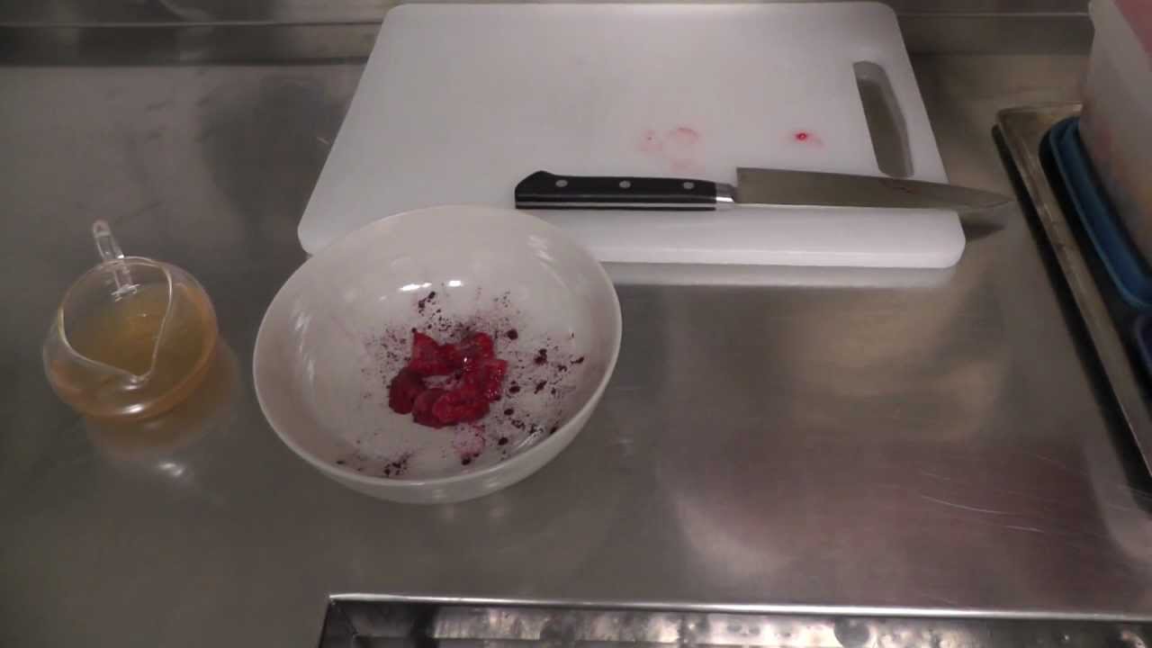 Lindeberg prepares a dessert at Restaurant Frantzén