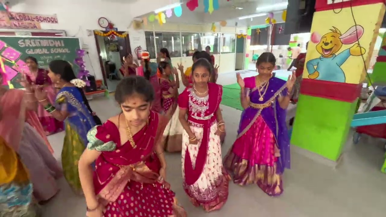 7th class girls dance shreenidhi high school 🏫 