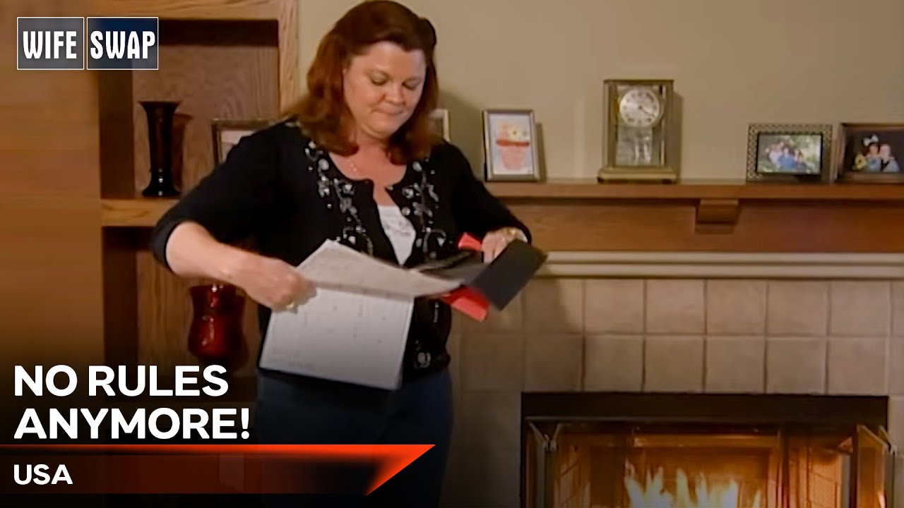 Ultra-Liberal Mom DESTROYS Strict Family's Rules! | S4 E14 | Wife Swap USA