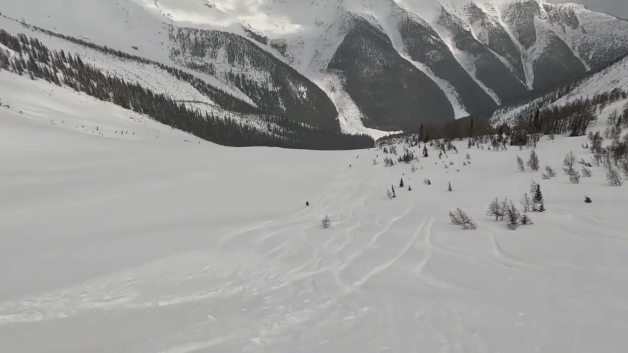 2026 Rhys small avalanche