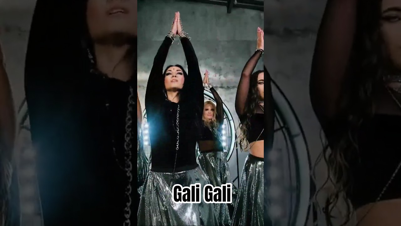 Gali gali #Sangita #nehakakkar #kgf #गलीगली #indiadance #bollywooddance #bollywood