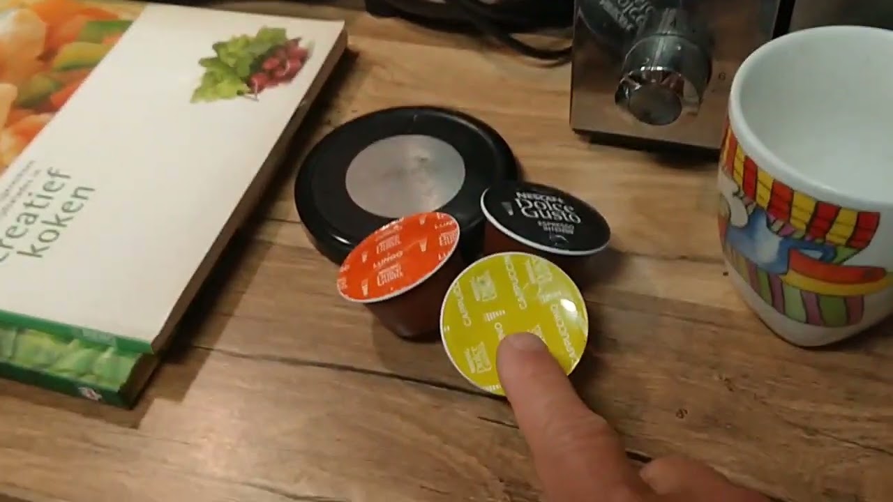 Eerlijke review: Nescafe Dolce Gusto Krups Piccolo XS, over oa waterreservoir, lawaai, gemak, smaak.