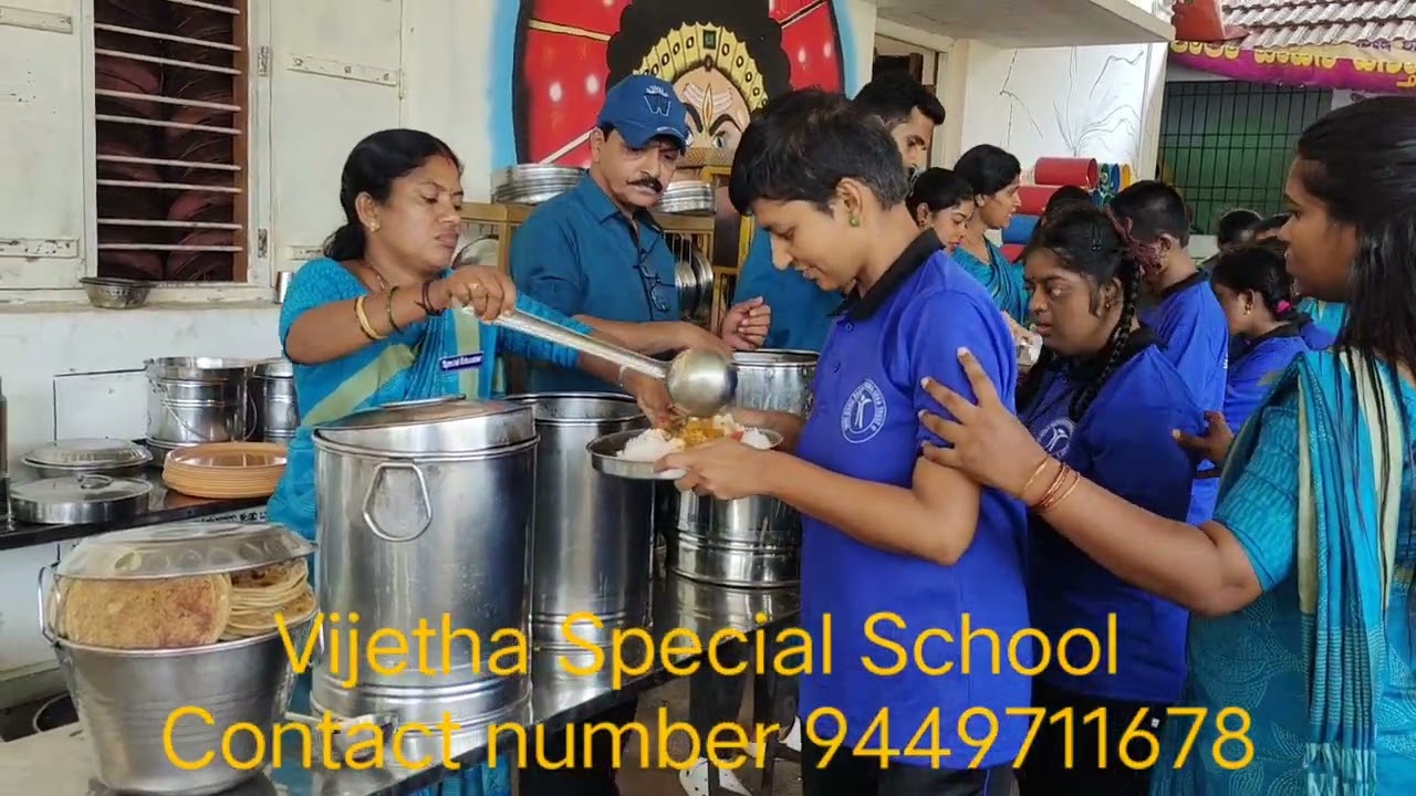 Mrs.Rashmi Raghunandan Shetty Birthday Celebration In Vijetha Special School.