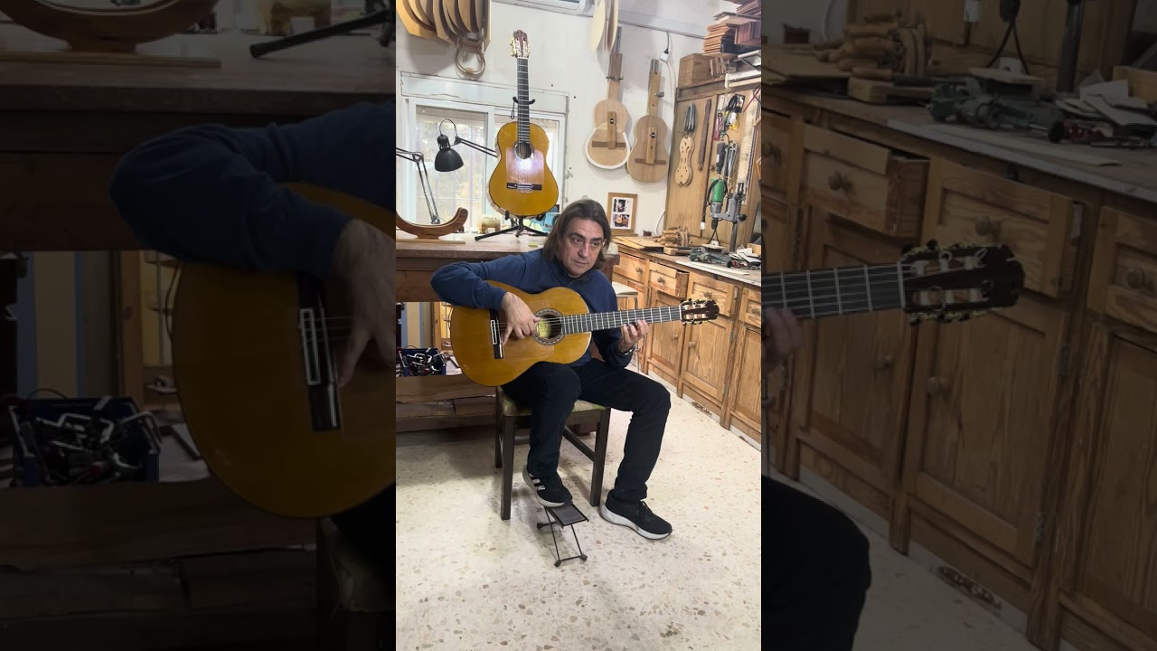Guitarra de ciprés cedro