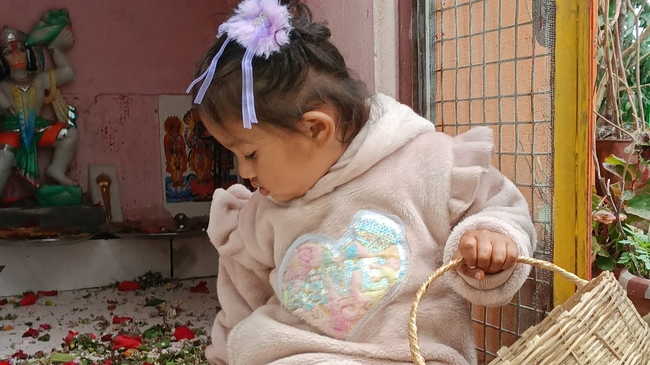 Happy फुल देई 💐, or kuchh is trike se mnate h hmare phad me is त्यौहार ko🌸